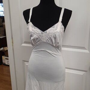 Velrose Womens Slip Size 32